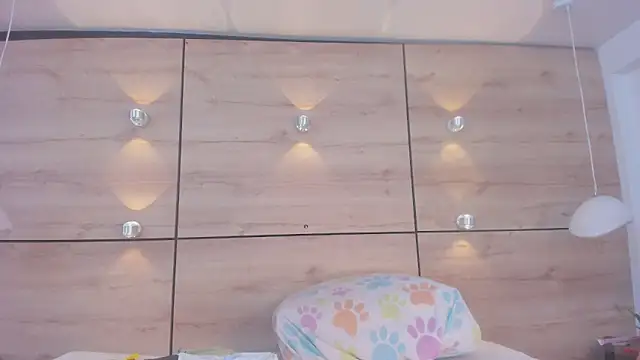 martina_touss's cam snapshot