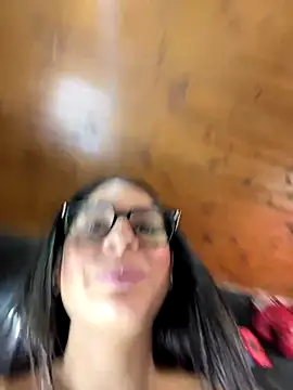 charlotte_stevenss_'s cam snapshot