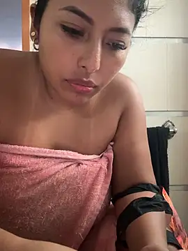 emmyjhonson07's cam snapshot