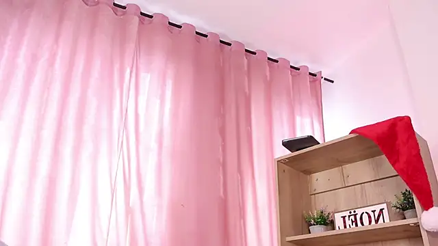 justnala_'s cam snapshot