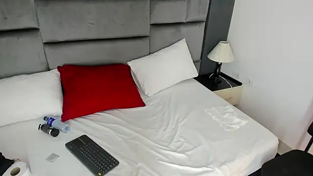 CatleyaSmith's cam snapshot