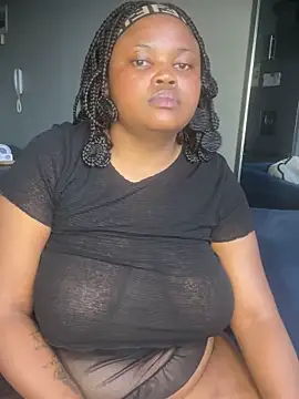 Curveysinaa's cam snapshot