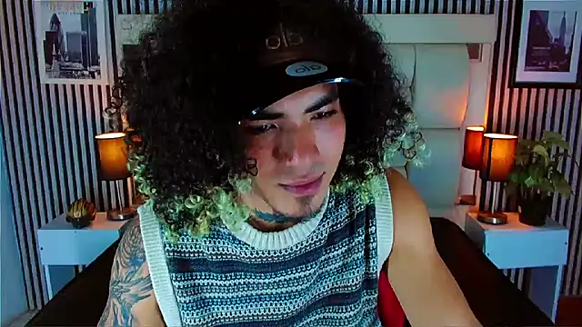 LihanJor_23's cam snapshot