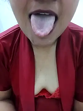 Mahira_sharma01's cam snapshot