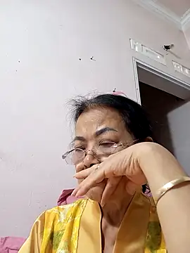 Hotestlove's cam snapshot