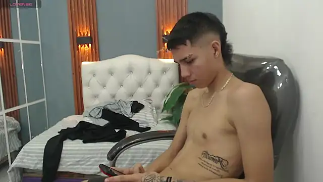 paul_ponce live sex cam