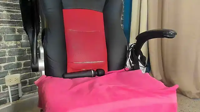 iam_samy_'s cam snapshot