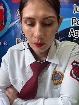 Alysson-- live sex cam