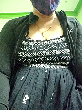 Kerala_Adhya's cam snapshot