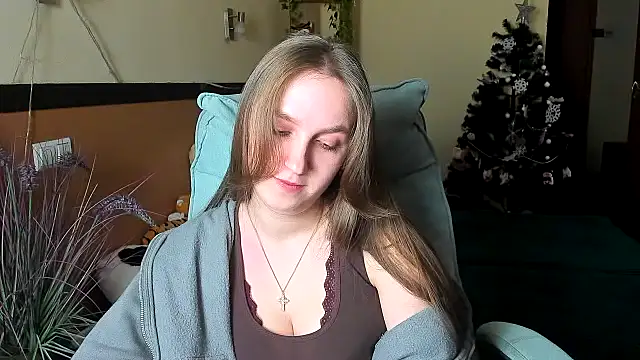 Nesie-Stoun live sex cam