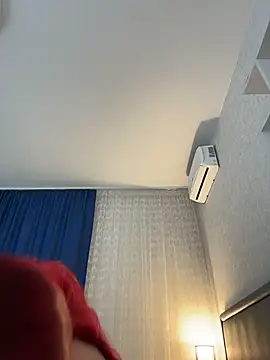 Brilliant-Kiss's cam snapshot