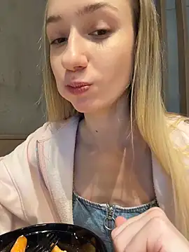 Lia__Love's cam snapshot