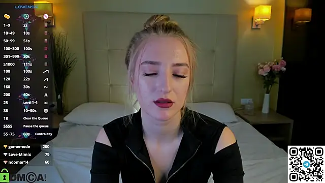 Stacy_River's cam snapshot