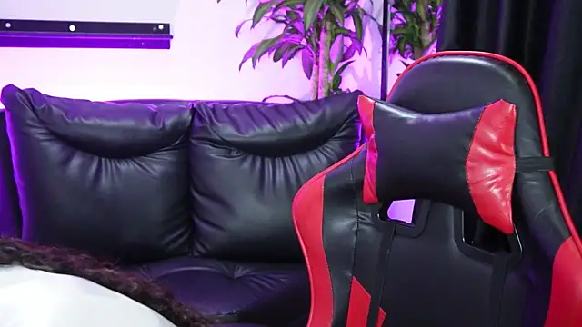 sara_sharma_'s cam snapshot