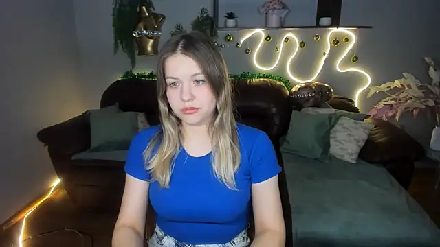 SimaHeaven's cam snapshot