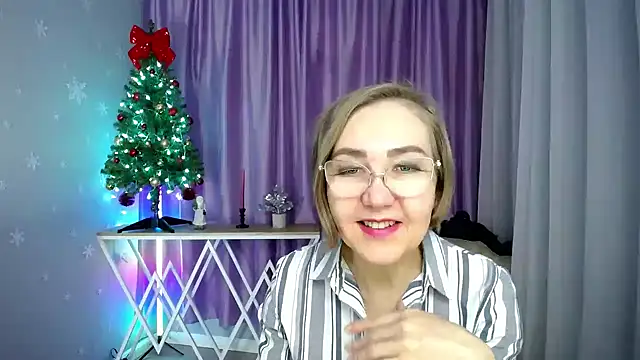 queen_a_n_i's cam snapshot