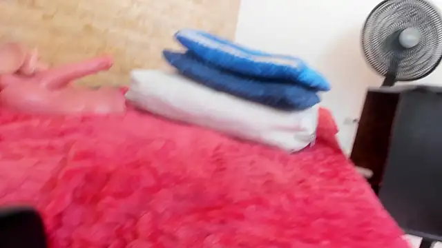 mia_roldan_'s cam snapshot