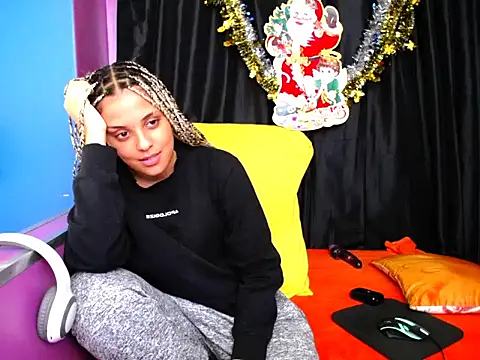 indianmaxine07's cam snapshot