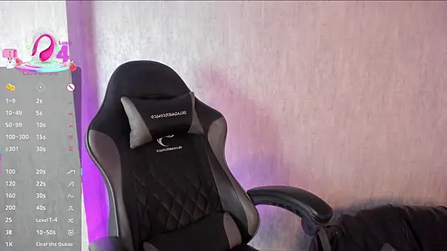 AriMonoban's cam snapshot