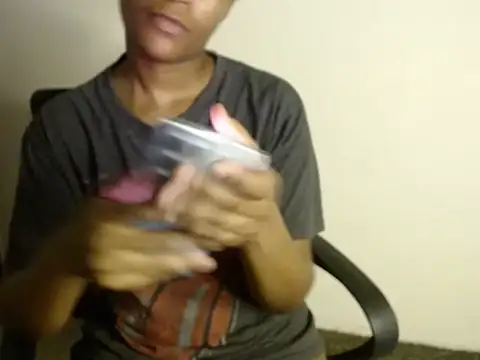 savage_laura's cam snapshot