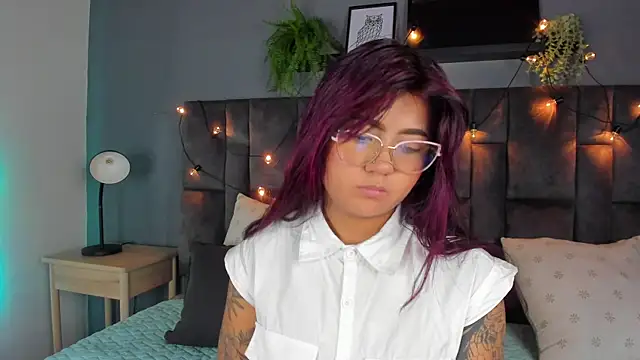 alaia-rogers's cam snapshot