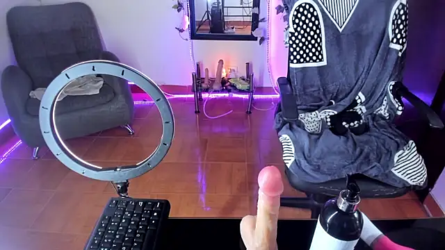 saray__jones's cam snapshot