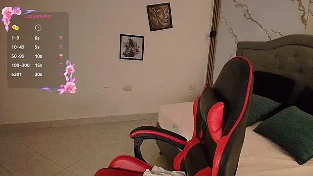 Nina_Rouge7's cam snapshot