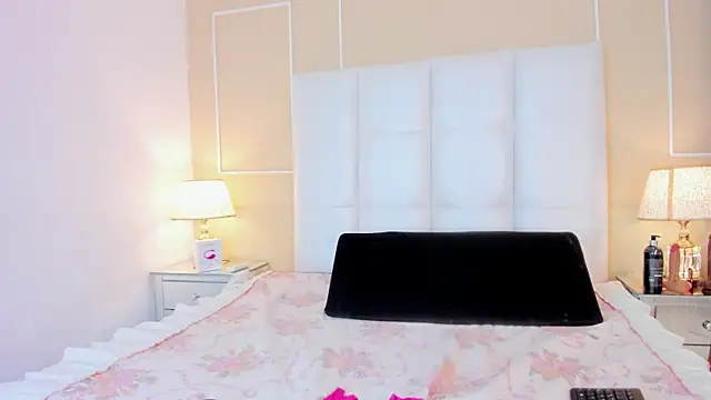 Dolly_Dirty_Squirrt's cam snapshot