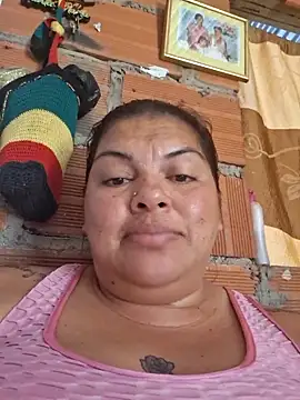 chubby_sexy_big_tits's cam snapshot