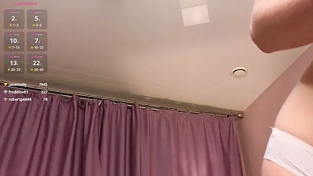 TwixieGuo live sex cam