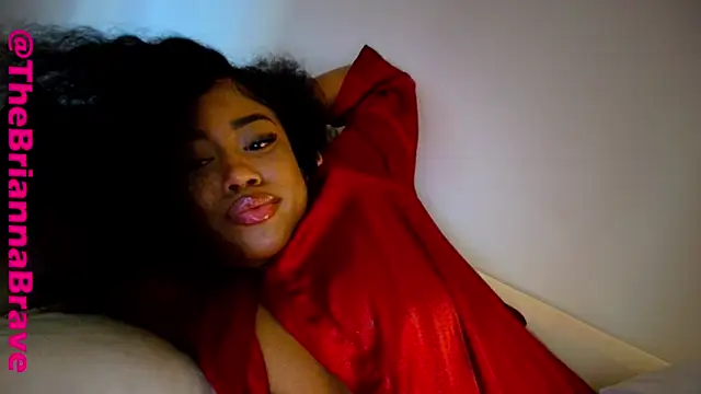 BriannaBrave live sex cam