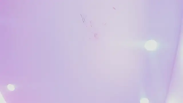 abril_dolly's cam snapshot