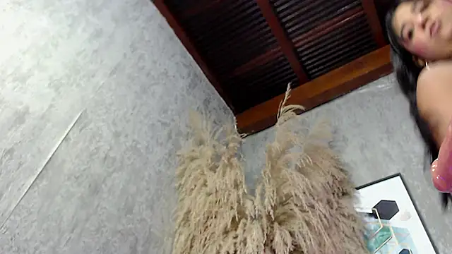 Lena_helleen live sex cam