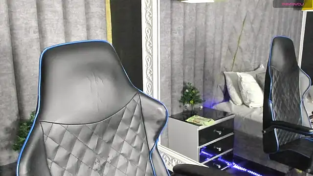 NicolaiKarav's cam snapshot