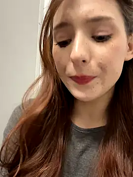 LilluKatten live sex cam