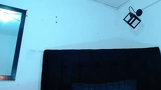 srta_luciana's cam snapshot