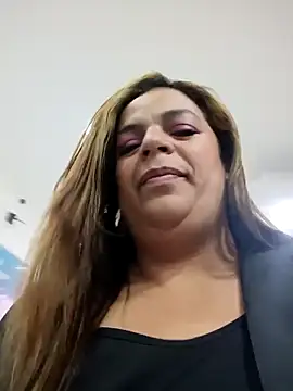 Mia-Glow's cam snapshot