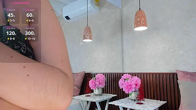 alisonnwalker2025's cam snapshot