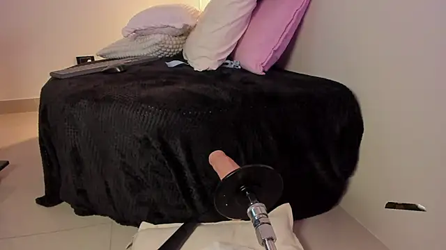 roxannegomez's cam snapshot