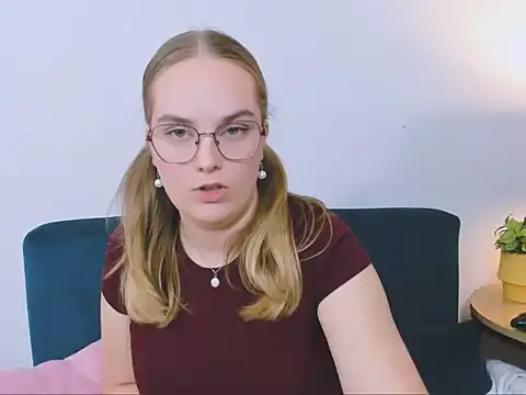 AliceCrazy69's cam snapshot