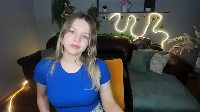 SimaHeaven's cam snapshot