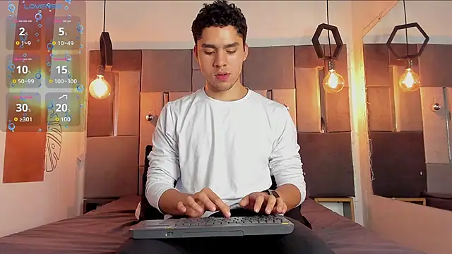 LiamNovak live sex cam