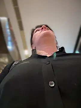 ZhenjaPoledance live sex cam