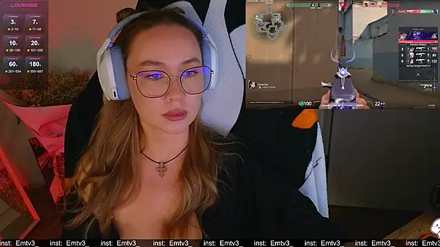 Emili1-'s cam snapshot