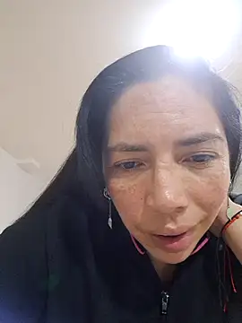 BoniFox_'s cam snapshot