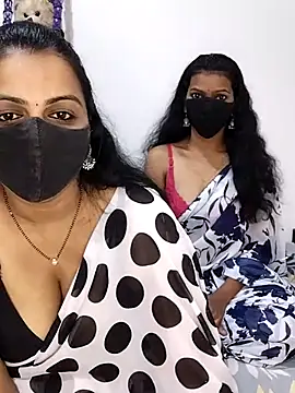 Sexyy_hott_couple's cam snapshot