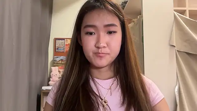 AlishaCheng's cam snapshot