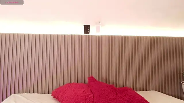 Laurenhill12_'s cam snapshot