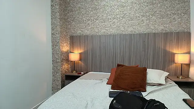 zoe_bermudez's cam snapshot