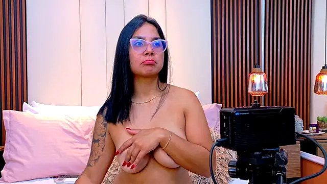 JulietteSins's cam snapshot